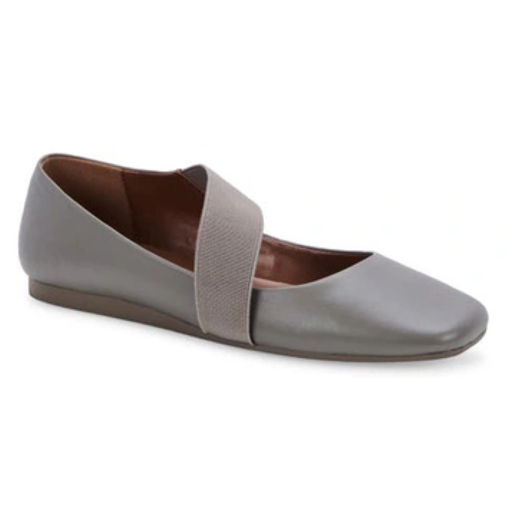 Blondo Brielle Waterproof Leather Ballet Flats Gray Square Toe Elastic Strap 8.5